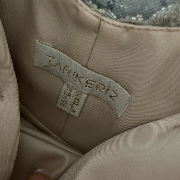 Tarik Ediz - light pink and beaded gown - Picture 3 of 12